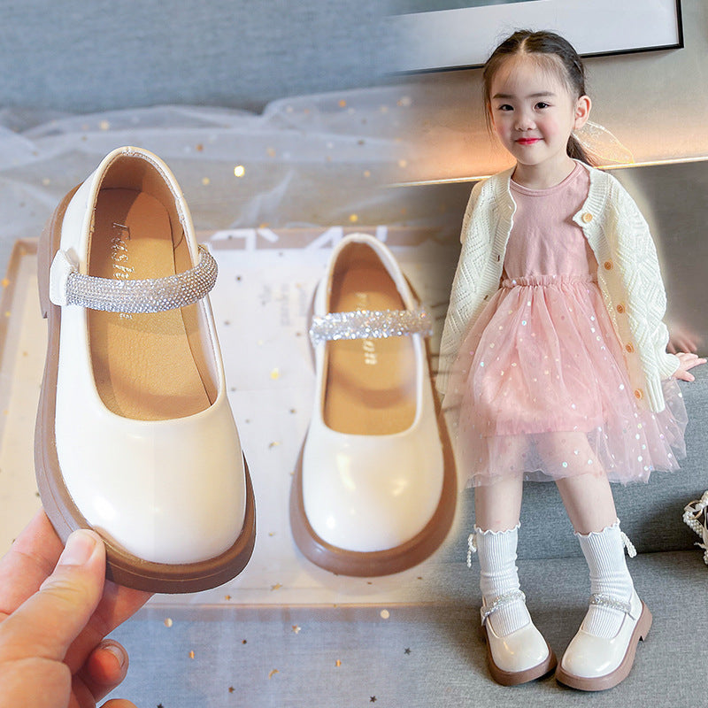 Kunstlederschuhe mit dicker Sohle und Strasssteinen für kleine Mädchen