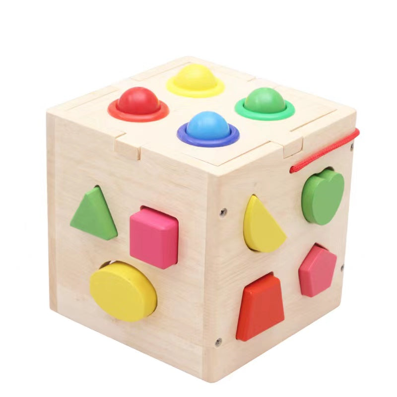 Lernspielwürfel mit Löchern zum Einstecken der Spielsteine