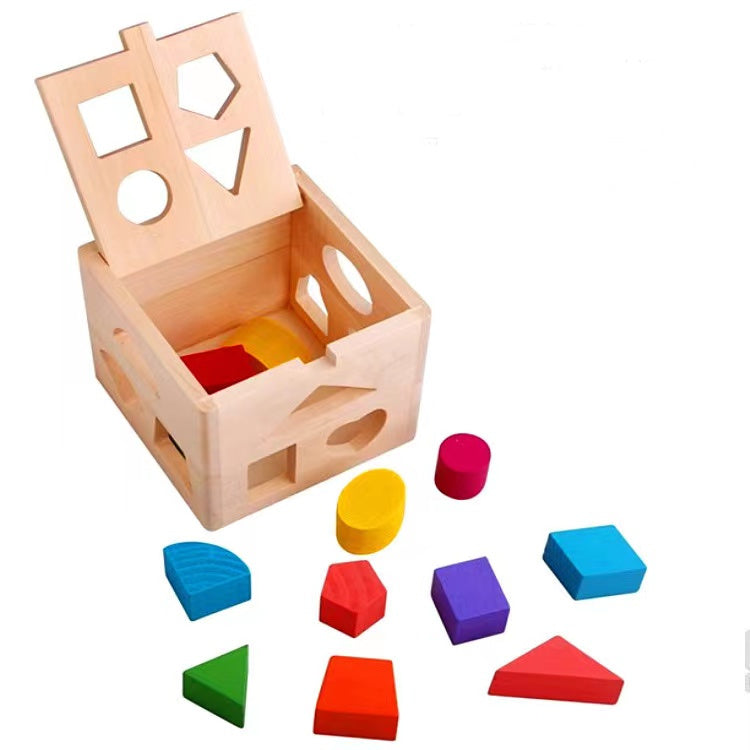 Lernspielwürfel mit Löchern zum Einstecken der Spielsteine