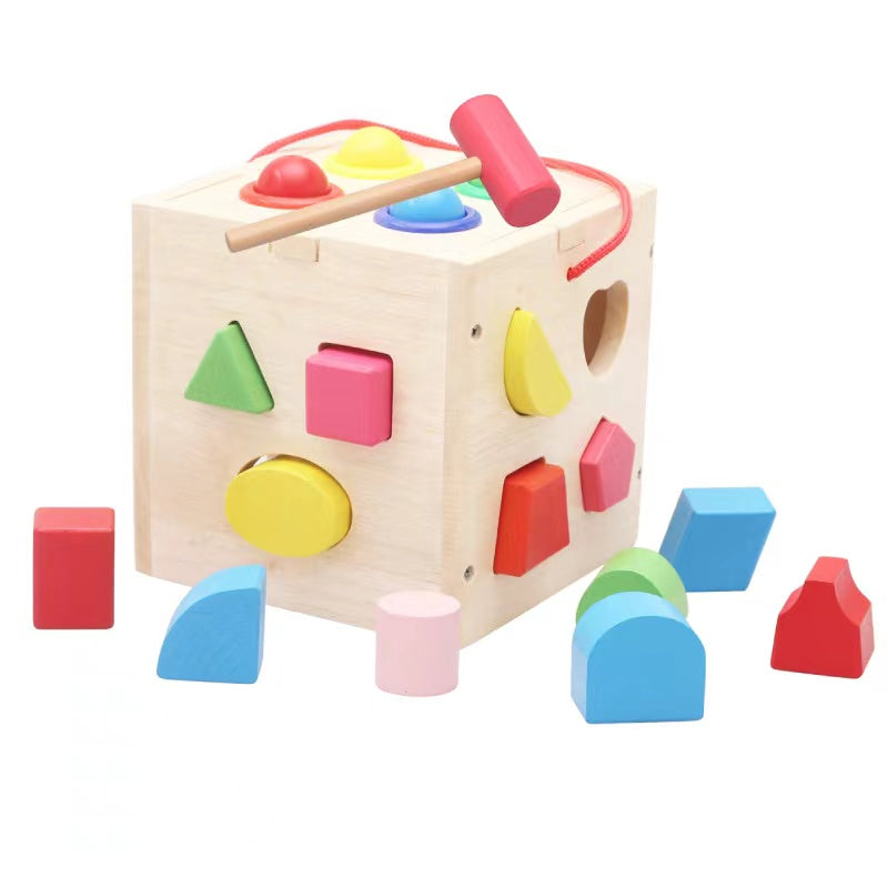 Lernspielwürfel mit Löchern zum Einstecken der Spielsteine