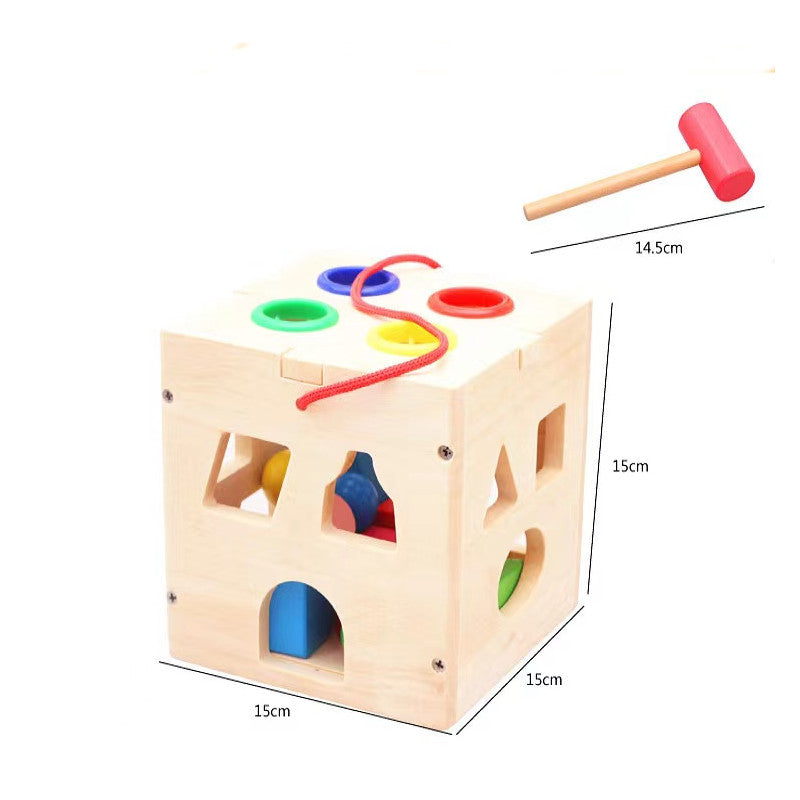 Lernspielwürfel mit Löchern zum Einstecken der Spielsteine