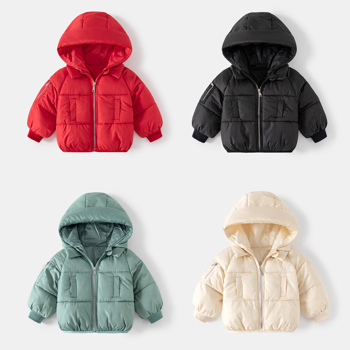 Chaqueta acolchada para niños con capucha de invierno de moda.