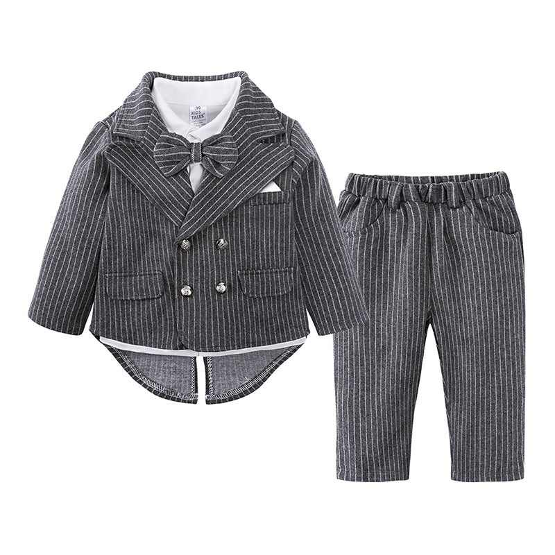 Baby-Anzugset mit Fliege und passender Jacke und Hose