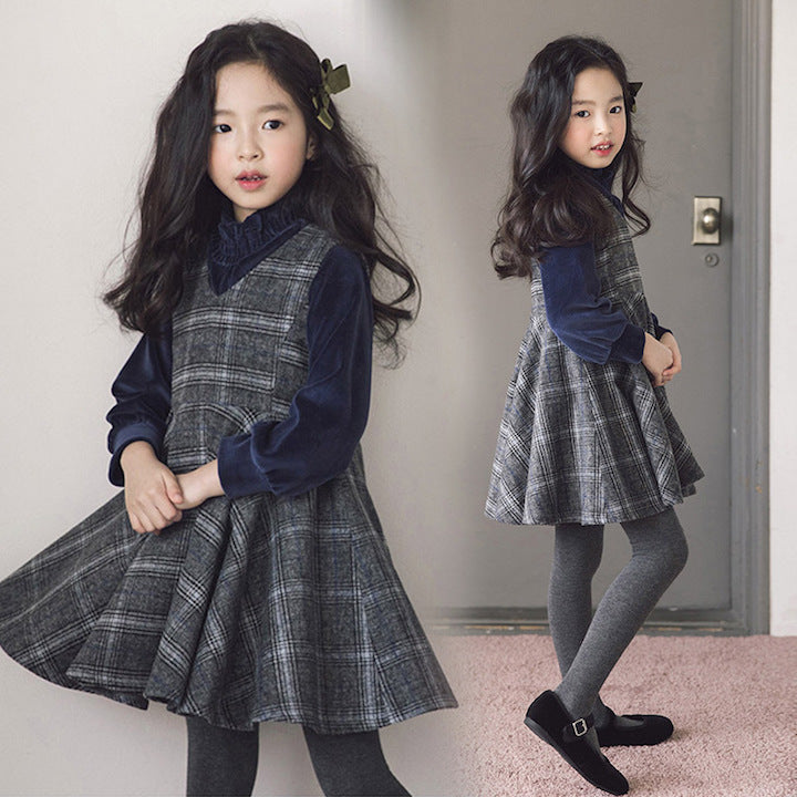 Mädchen-Winterset: Samt-T-Shirt und Wollkleid