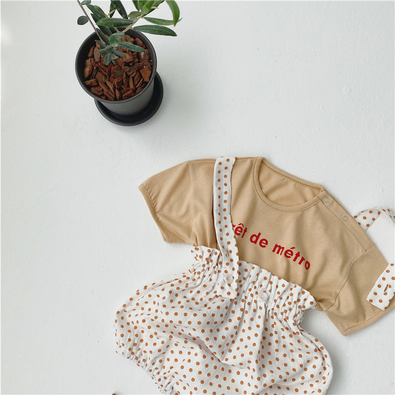 Set aus T-Shirt und Overall für Babymädchen mit Punkten und Schriftzug