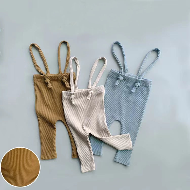 Pantalones de lana con tirantes para bebés