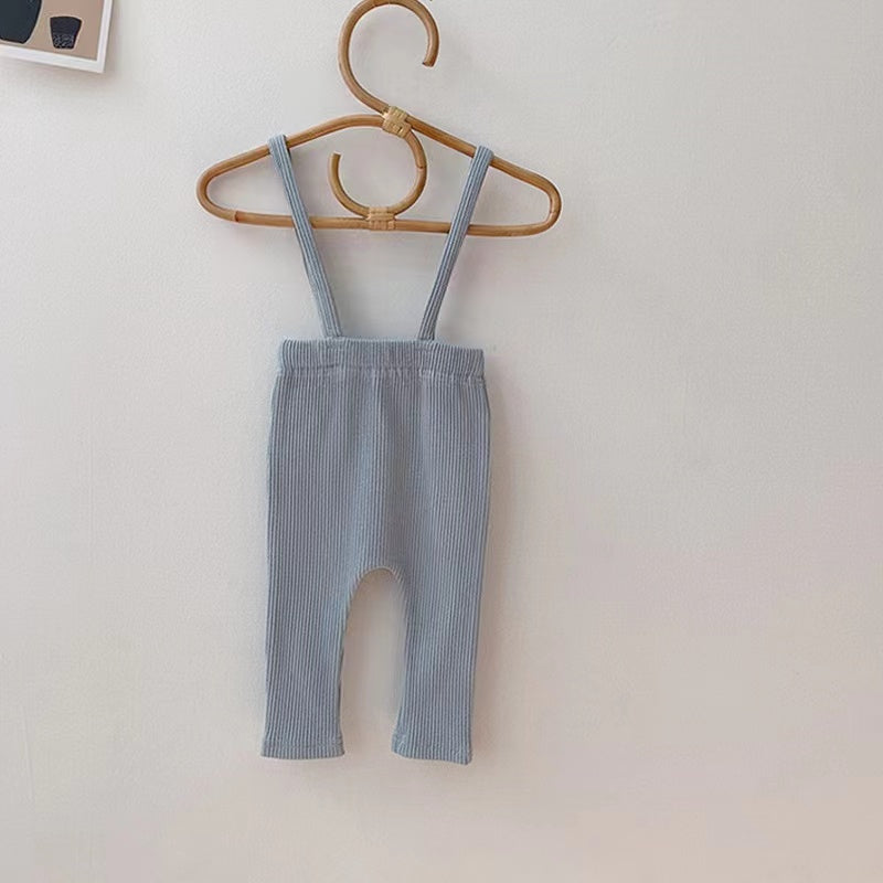 Pantalones de lana con tirantes para bebés
