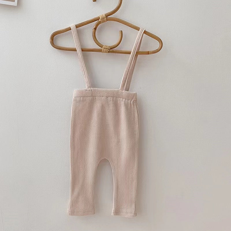Pantalones de lana con tirantes para bebés