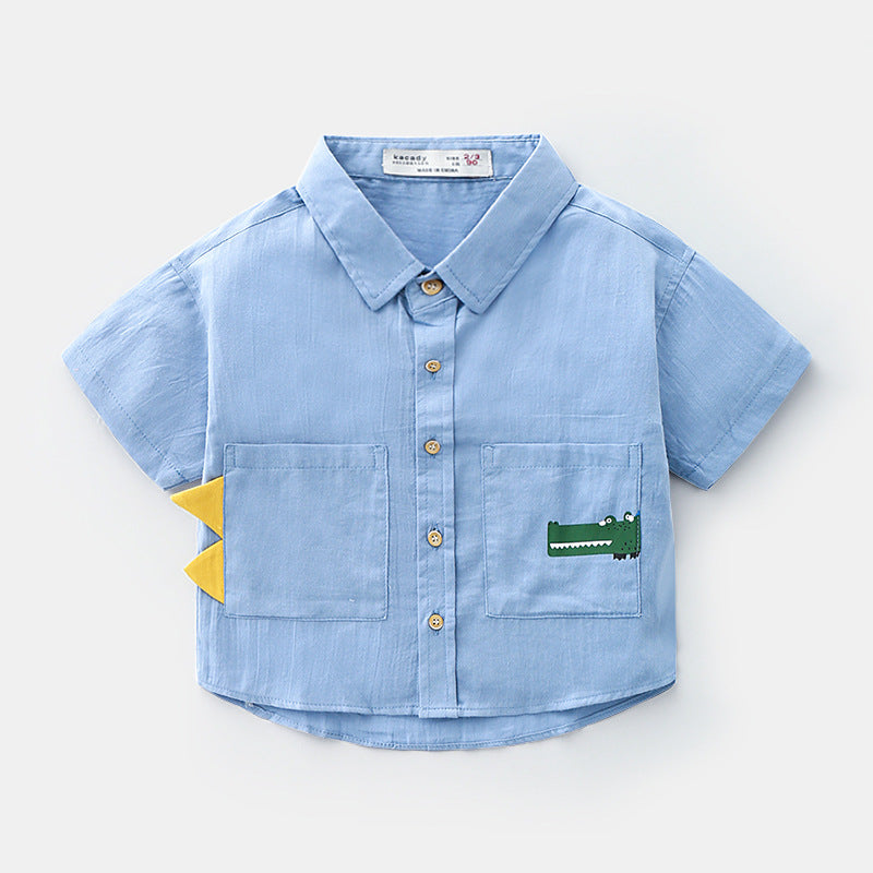 Chemise pour petit garçon avec imprimé requin et ailerons côté