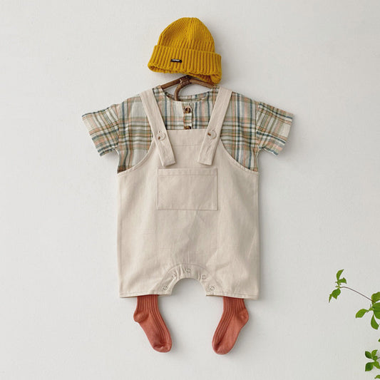 Conjunto de mono y camisa de bebé niño de estilo clásico
