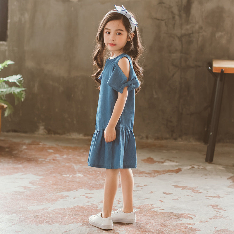 Vestido vaquero de manga corta para niña